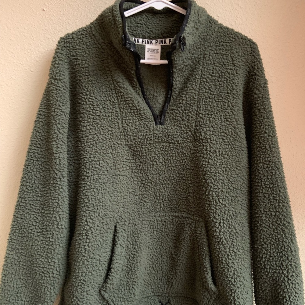 NWOT Dark Green Sherpa PINK sweatshirt